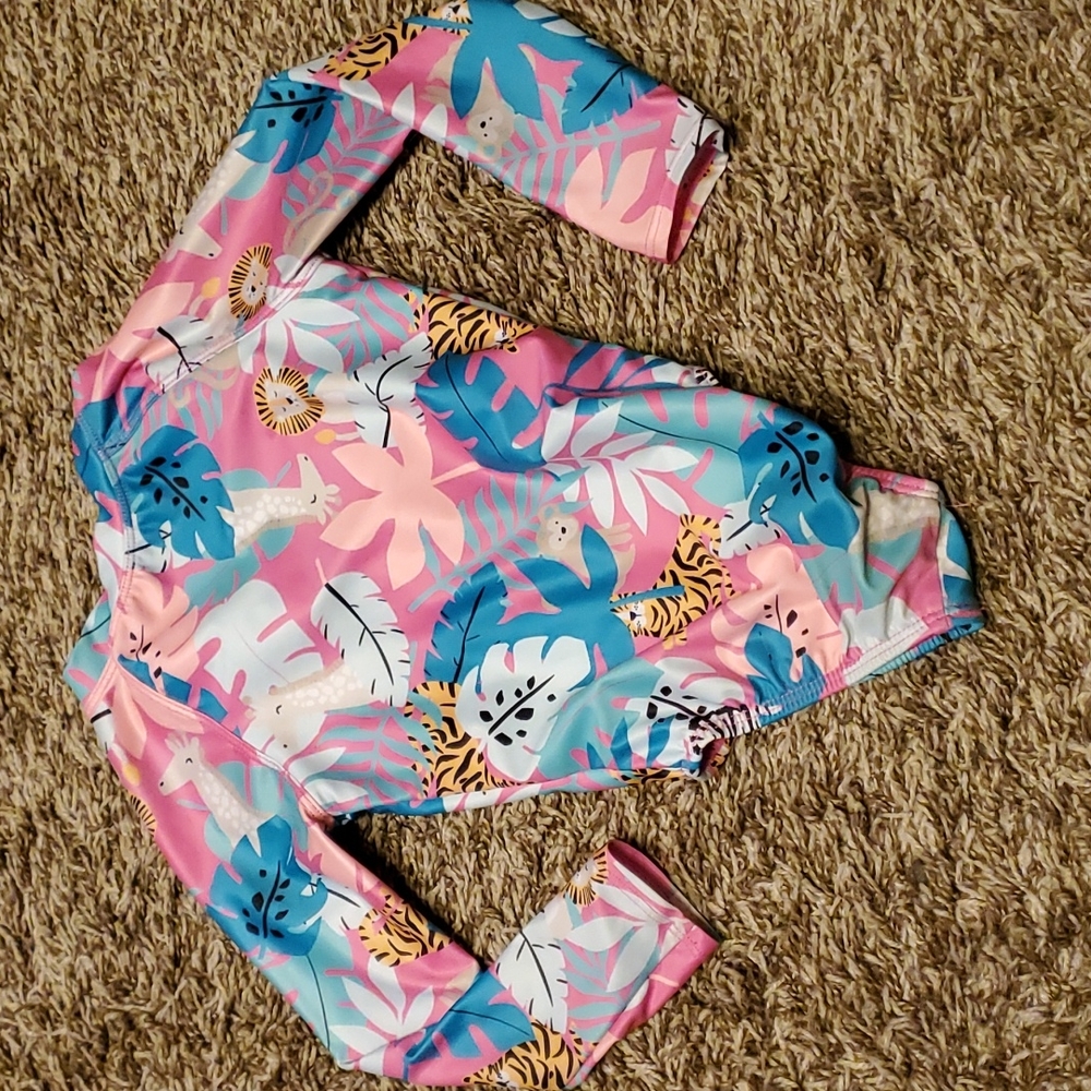 Wonder Nation girls bathing suit